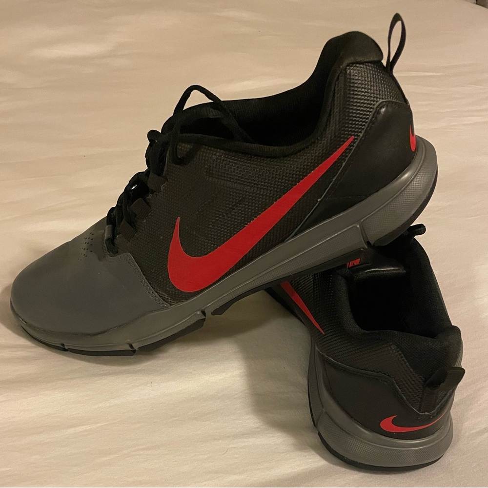 Nike Explorer spikeless Golf Shoes sz 12 gray black red